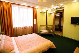 Отель Safari Hotel Харьков Семейный номер-2